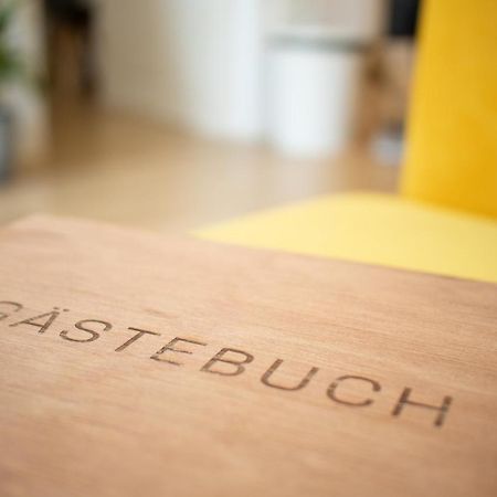 Loewe Apartment Gelb Tiengen Altstadt Waldshut-Tiengen Exterior foto