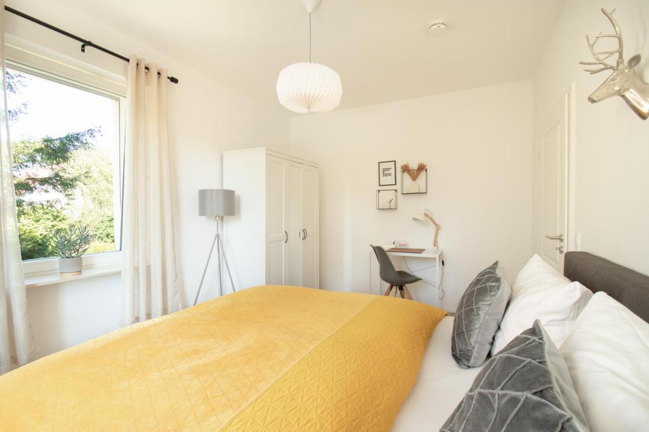 Loewe Apartment Gelb Tiengen Altstadt Waldshut-Tiengen Exterior foto