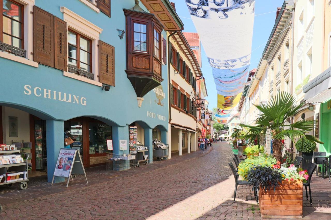 Loewe Apartment Gelb Tiengen Altstadt Waldshut-Tiengen Exterior foto